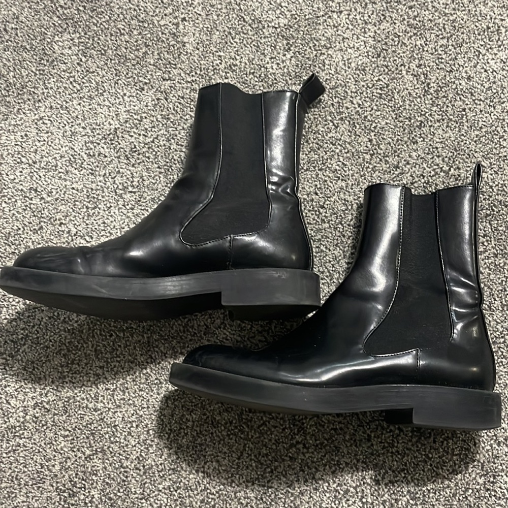 LOW HEELED faux LEATHER ANKLE WOMEN BOOTS